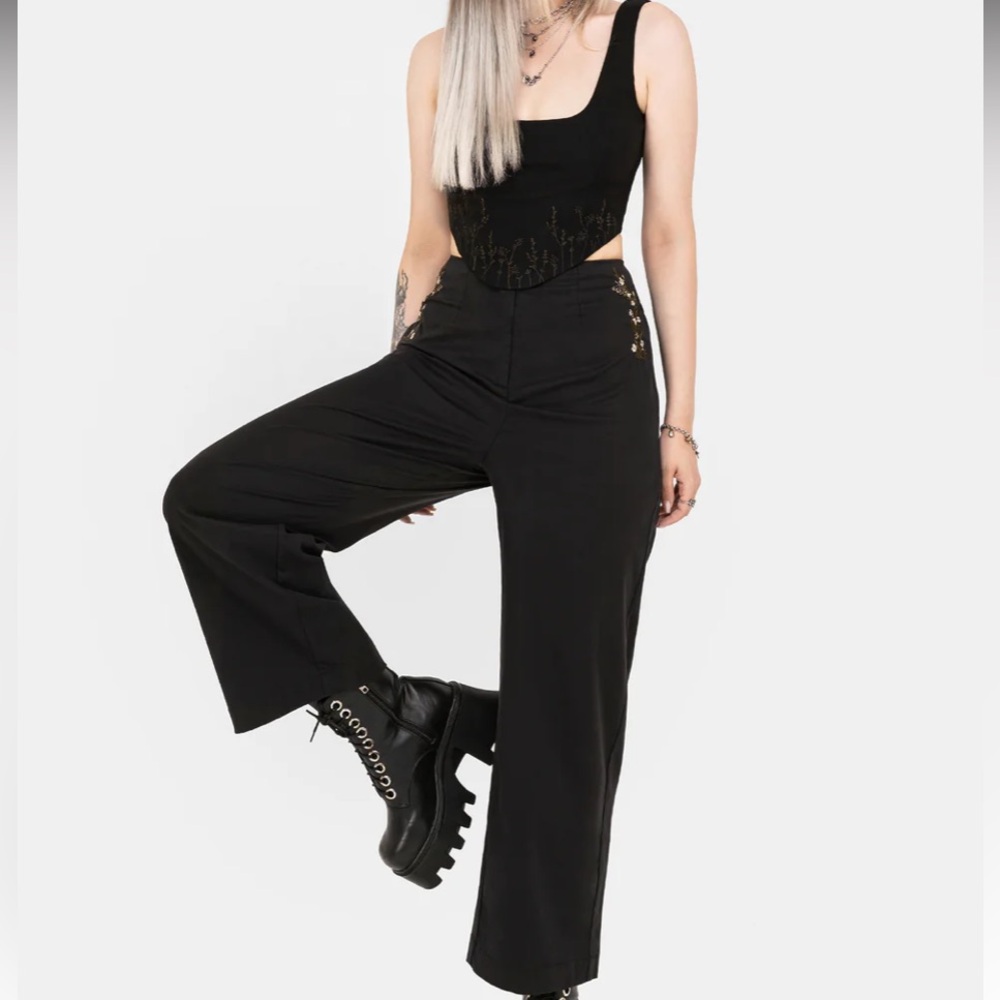 Elegant Black Wide-Leg Pants